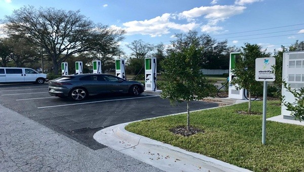 Vehicle charging stations mandatory since January 1st